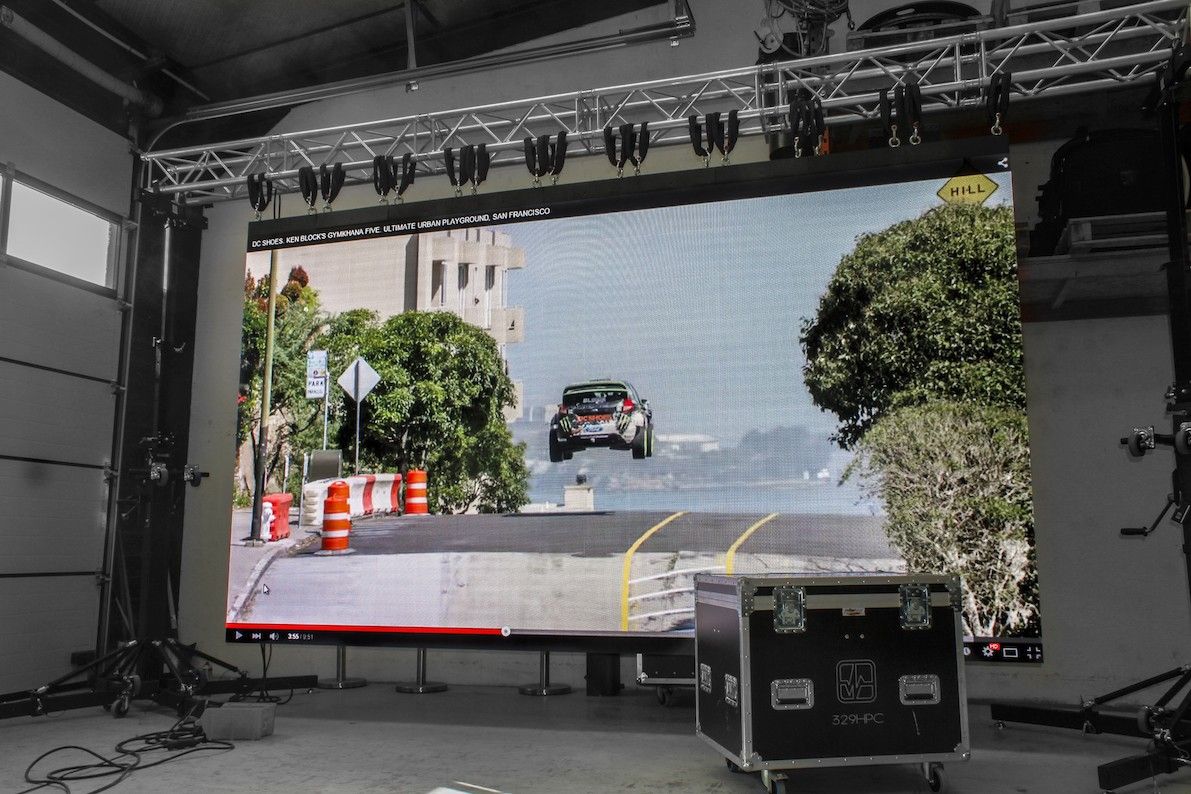 Location écran LED géant d’extérieur – Mur LED événementiel (tarif sur DEVIS)