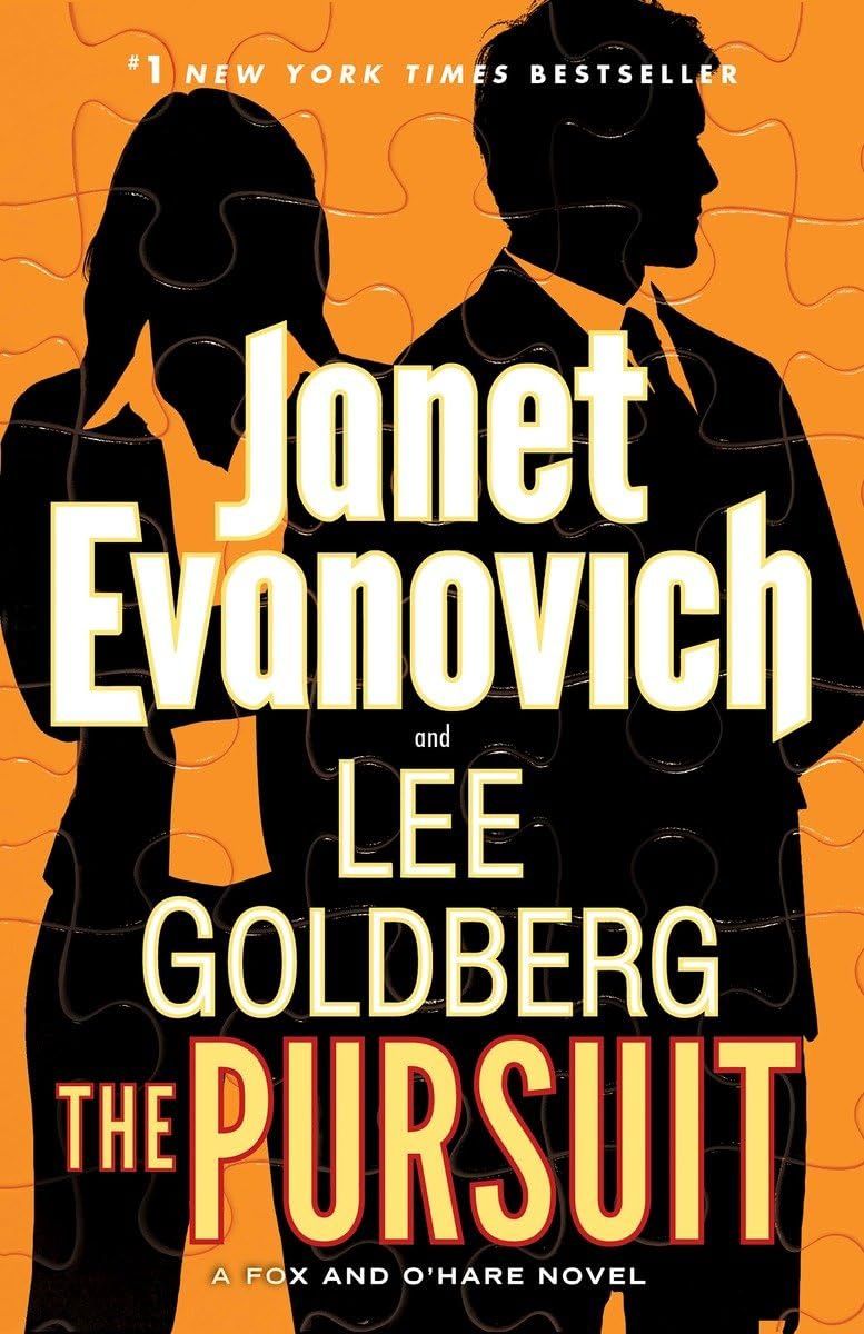 The Pursuit: A Fox and O'Hare Novel (Large Print Edition)