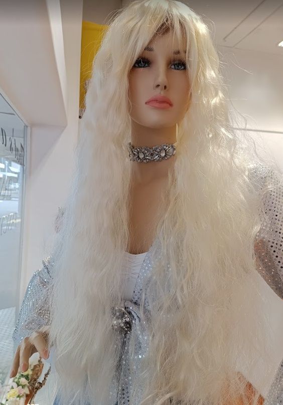 Wig, very long blonde