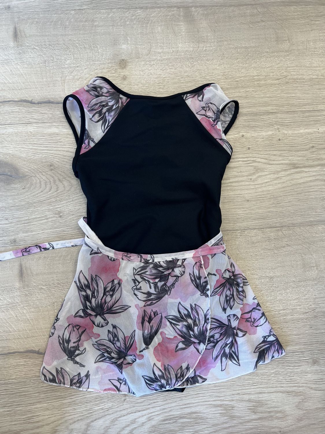 Energetiks cute leotard and skirt set, Colour: black pink white, size: childs small