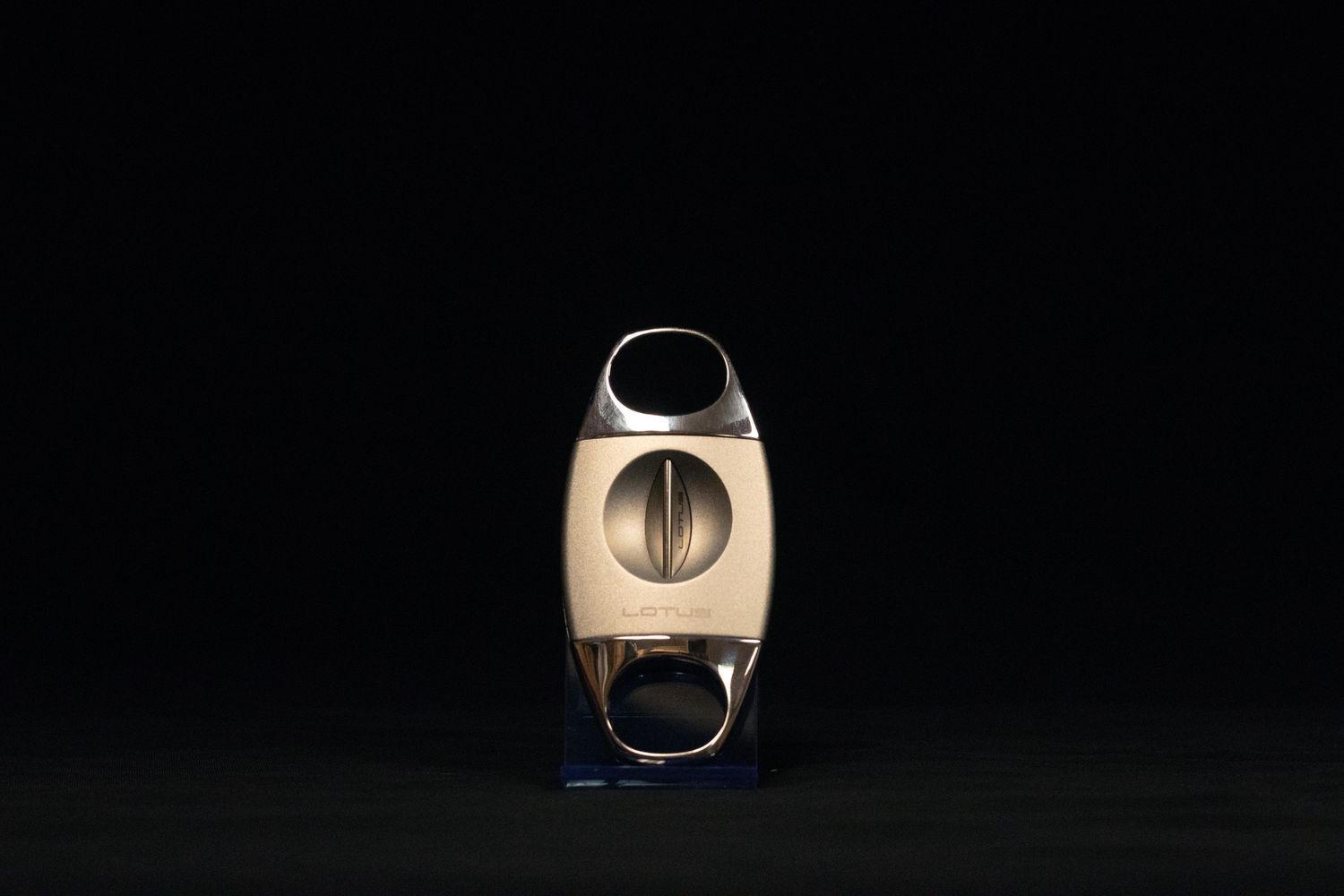 Lotus Jaws Serrated V-Cutter Chrome