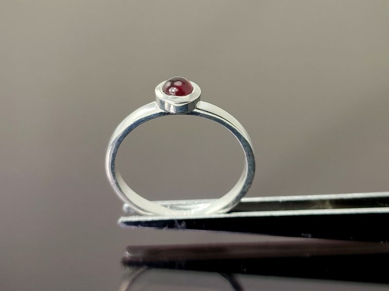 Ring garnet 925 silver stacking ring