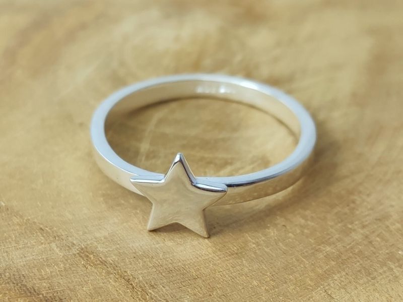 Ring star sterling silver stacking ring