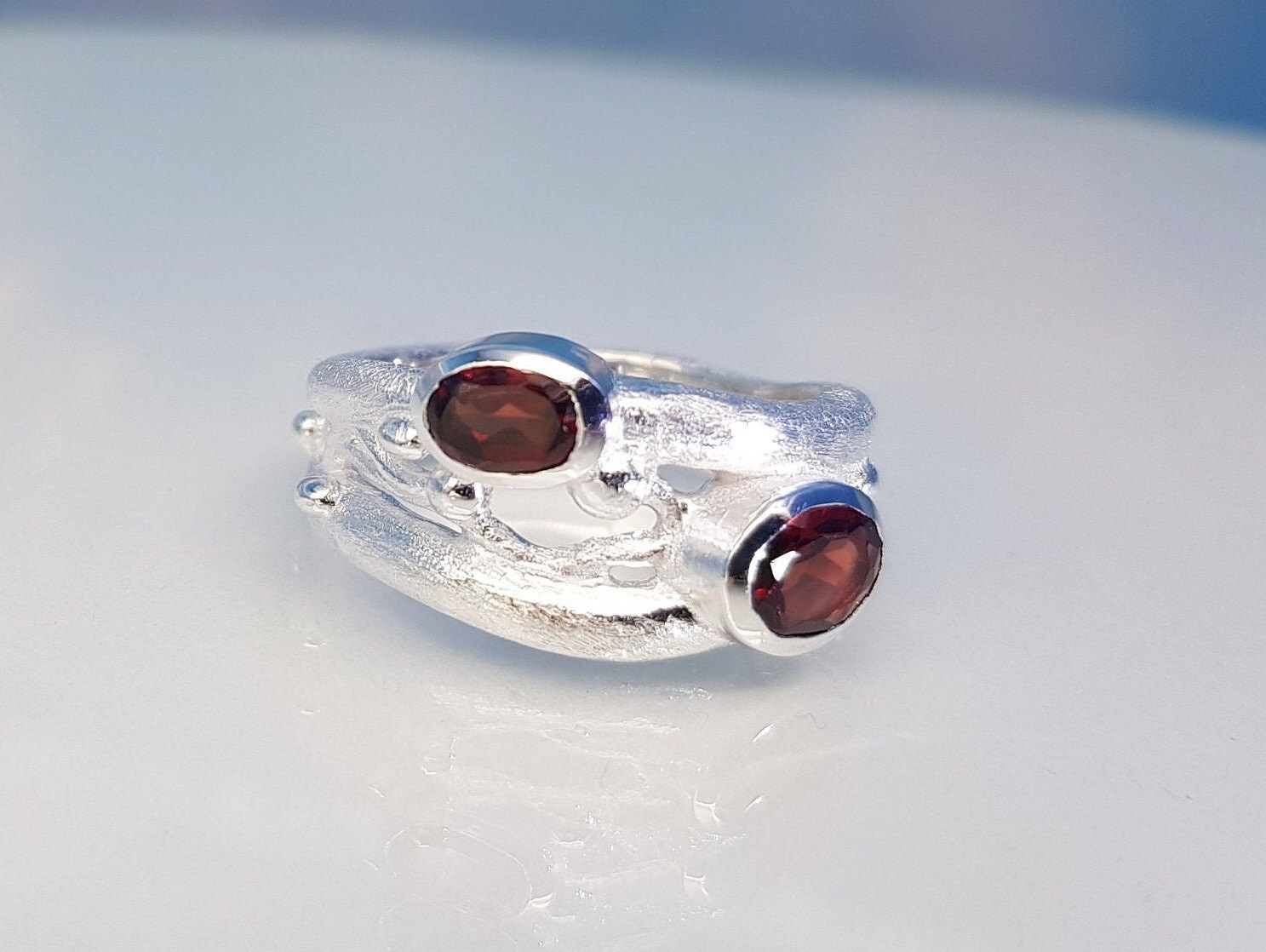 Ring faceted garnet sterling silver