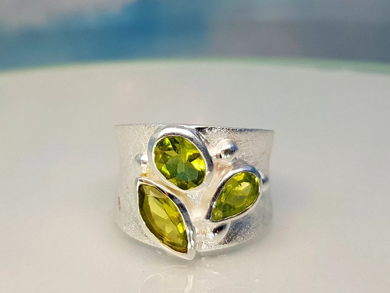 Ring peridot 925 silver