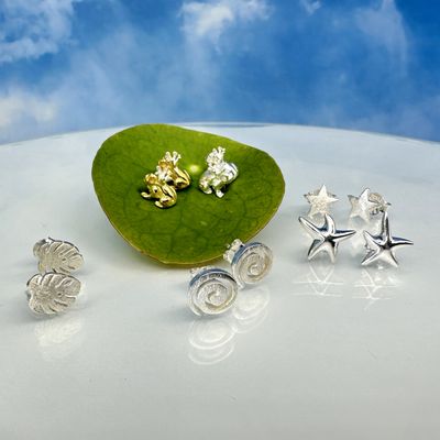 Ear jewellery without gemstones