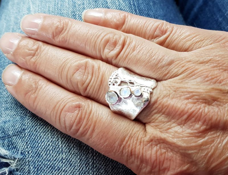 Ring moonstone sterling silver
