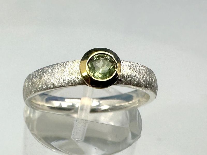 Ring tsavonite sterling silver bicolour