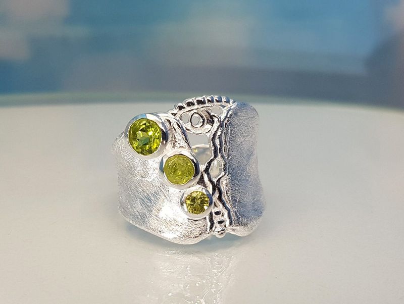 Ring peridot 925 silver