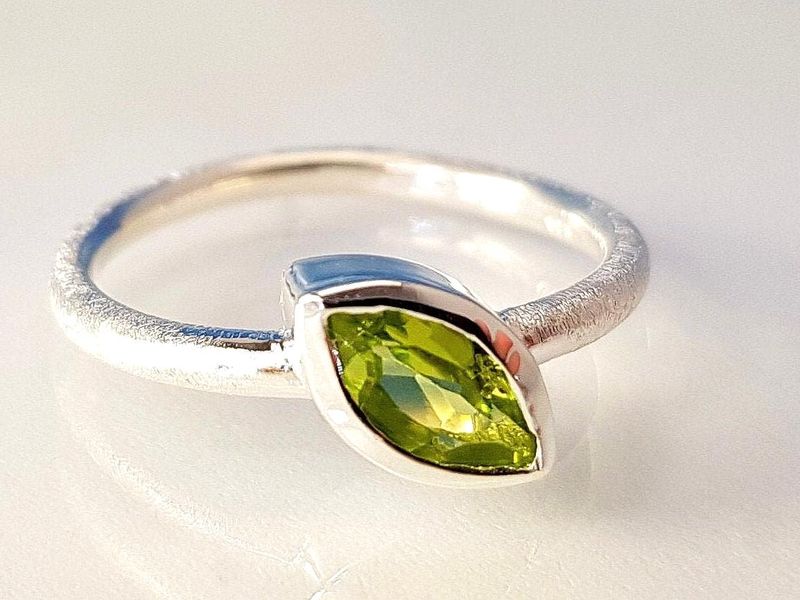 Ring peridot 925 silver