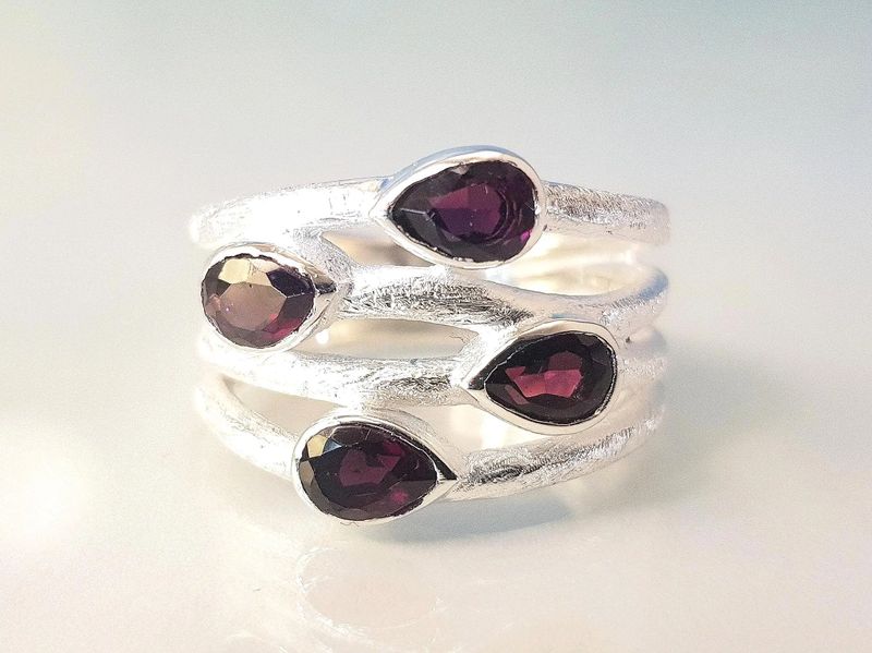Ring garnet 925 silver