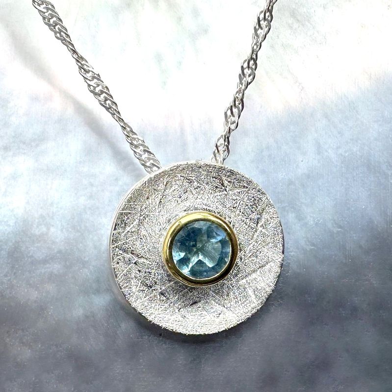 pendant topaz with necklace 18ct. gold 925silver