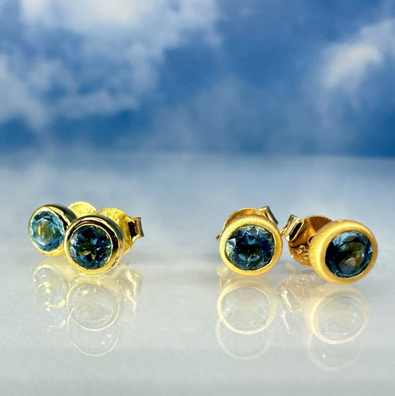 Earrings Topaz London Blue Gold