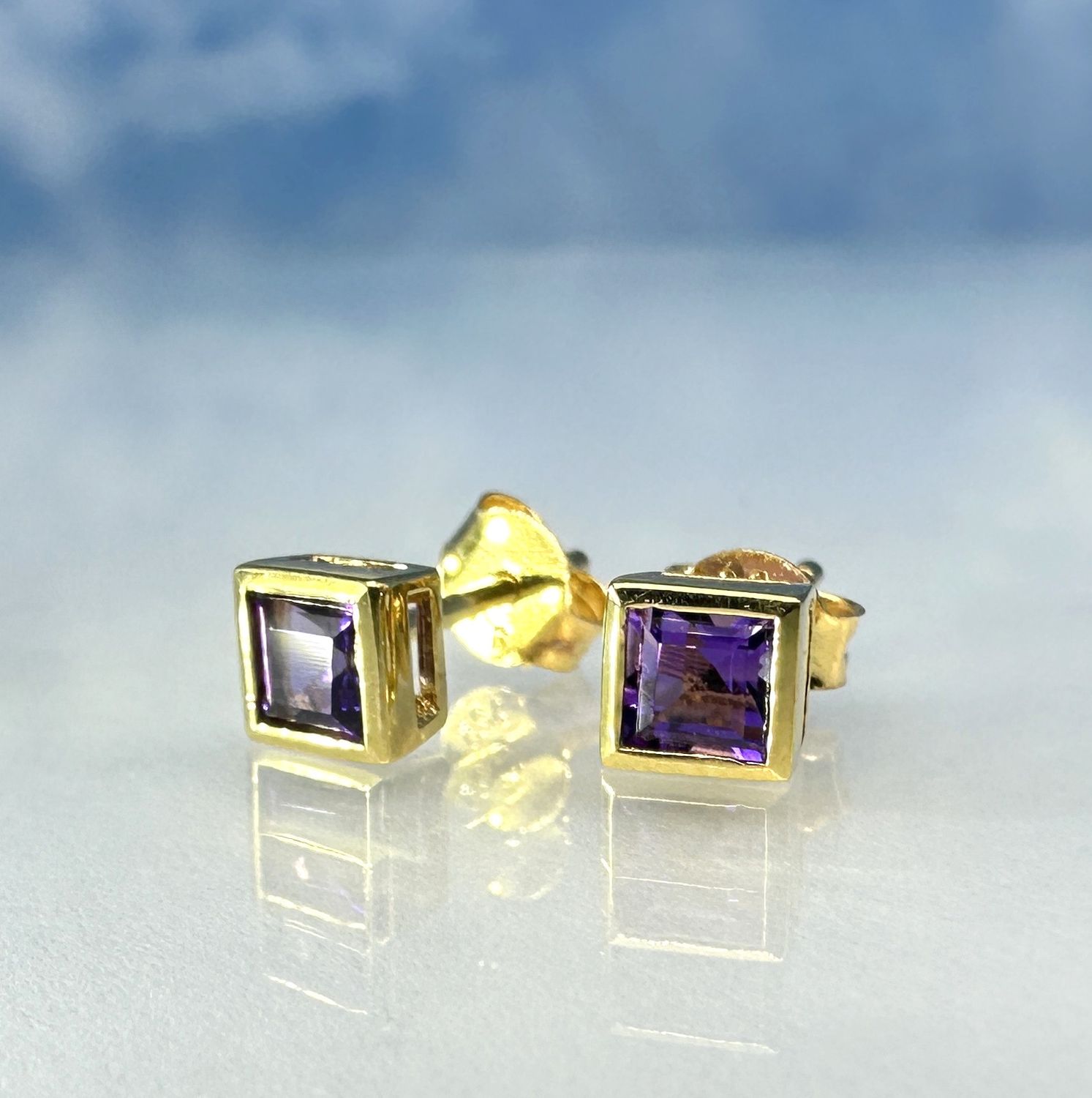 Amethyst gold earrings