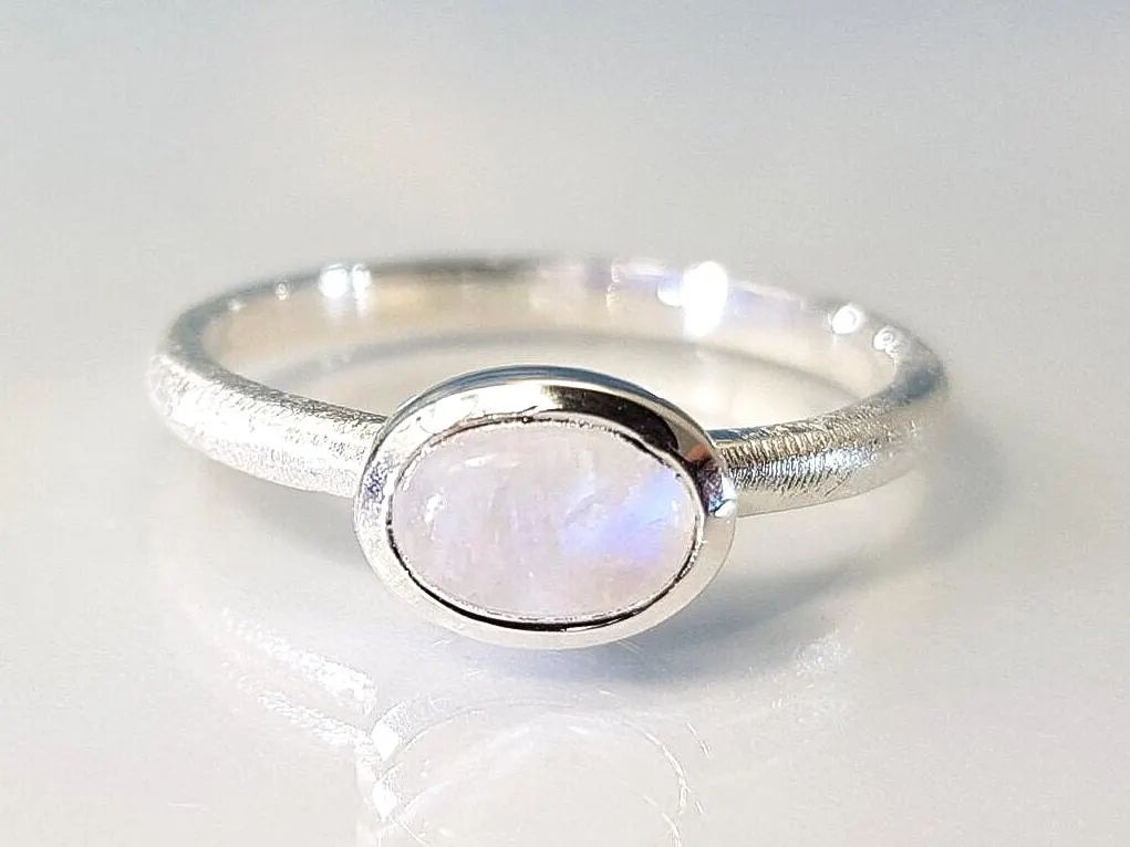 Ring moonstone cabochon 925 silver