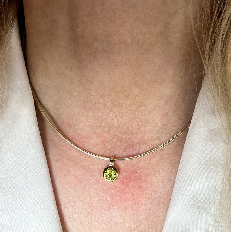 Pendant peridot gold