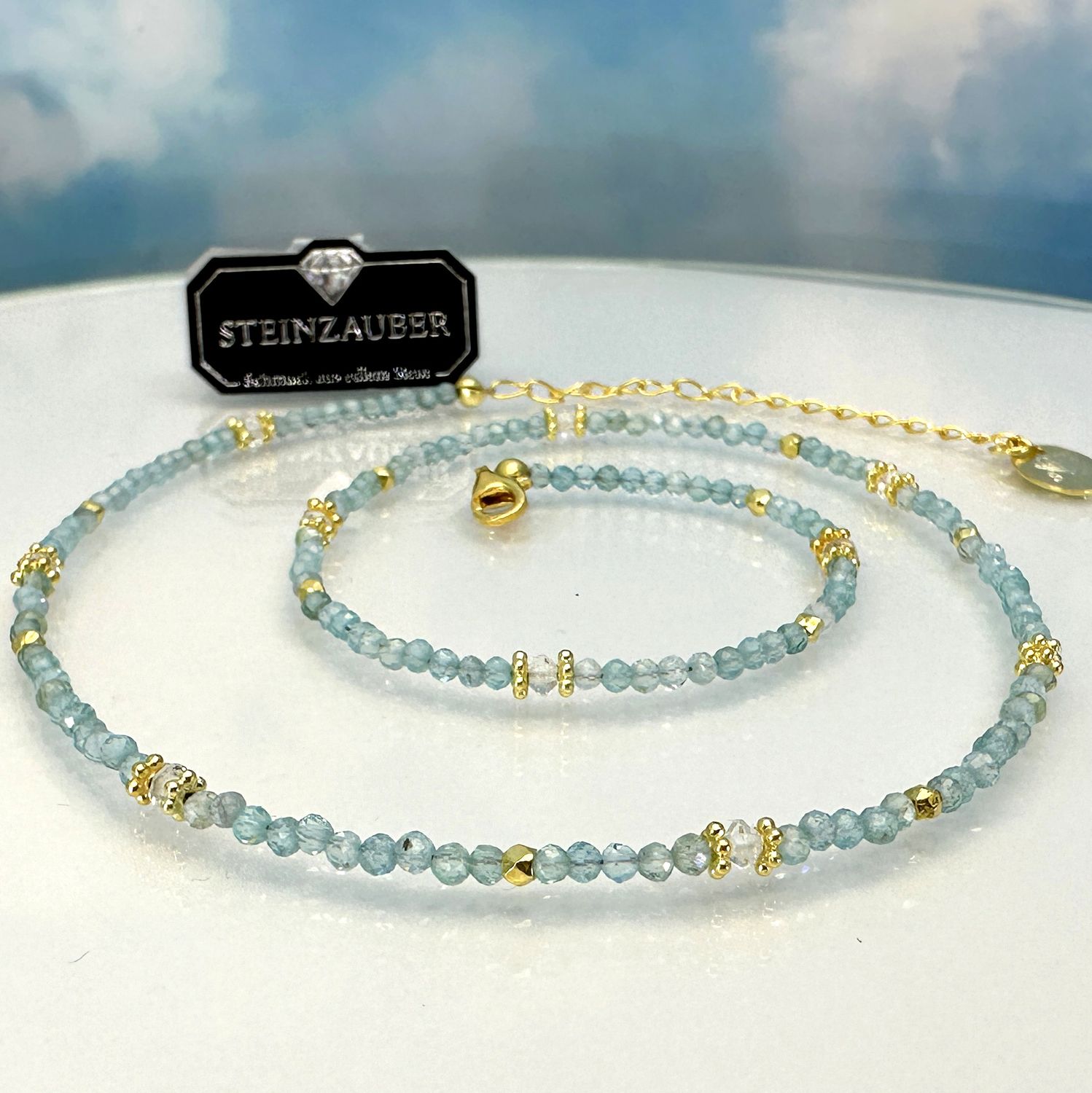 necklace aquamarine with white topaz gold