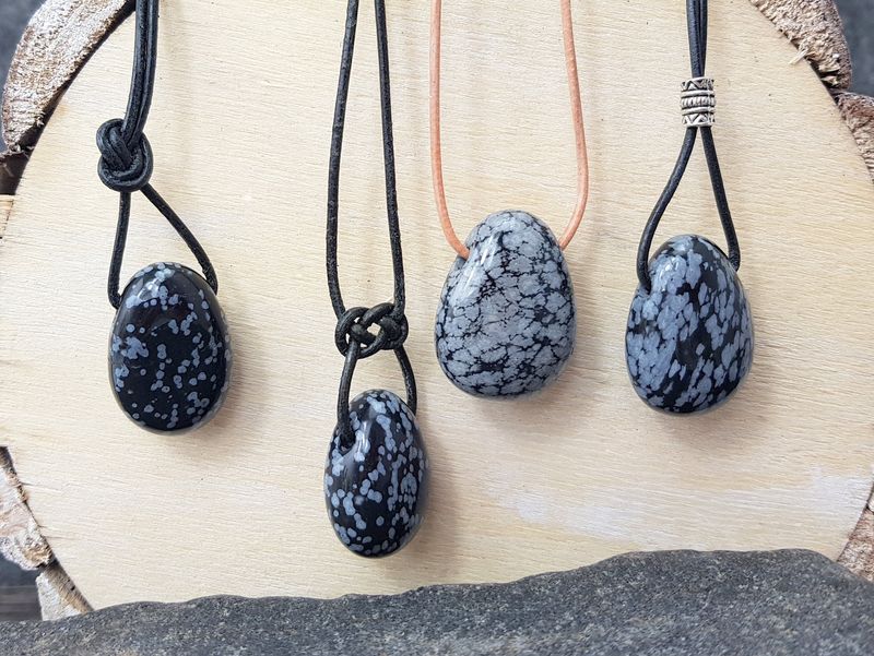 Snowflake obsidian tumbled stone