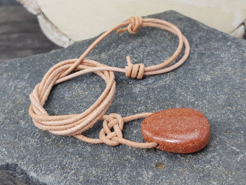 Gold river tumbled stone