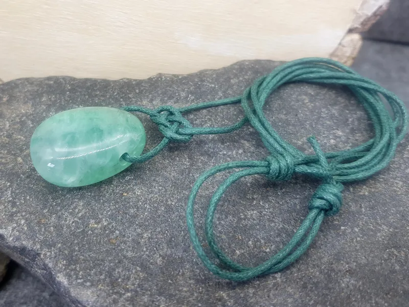 Fluorite green tumbled stone