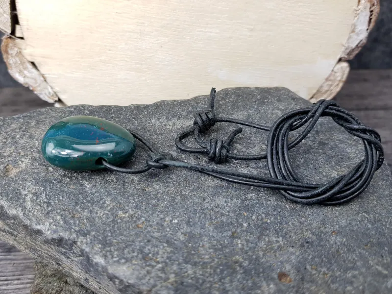 Heliotrope tumbled stone