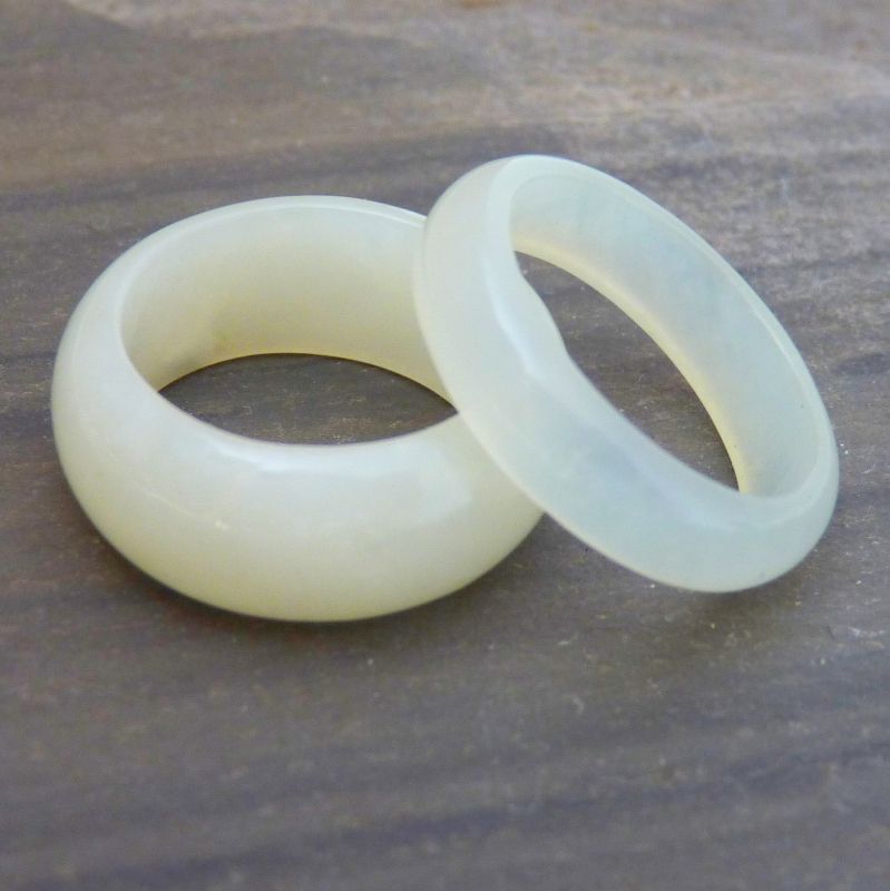 Serpentine ring