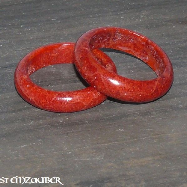 Polished foam coral ring