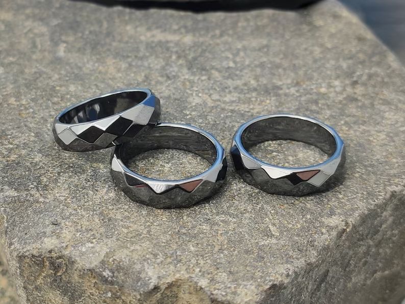 Haematite ring, faceted