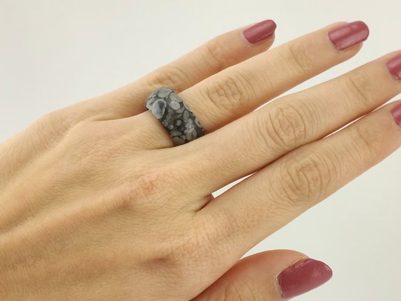 Ring made of fossil limestone