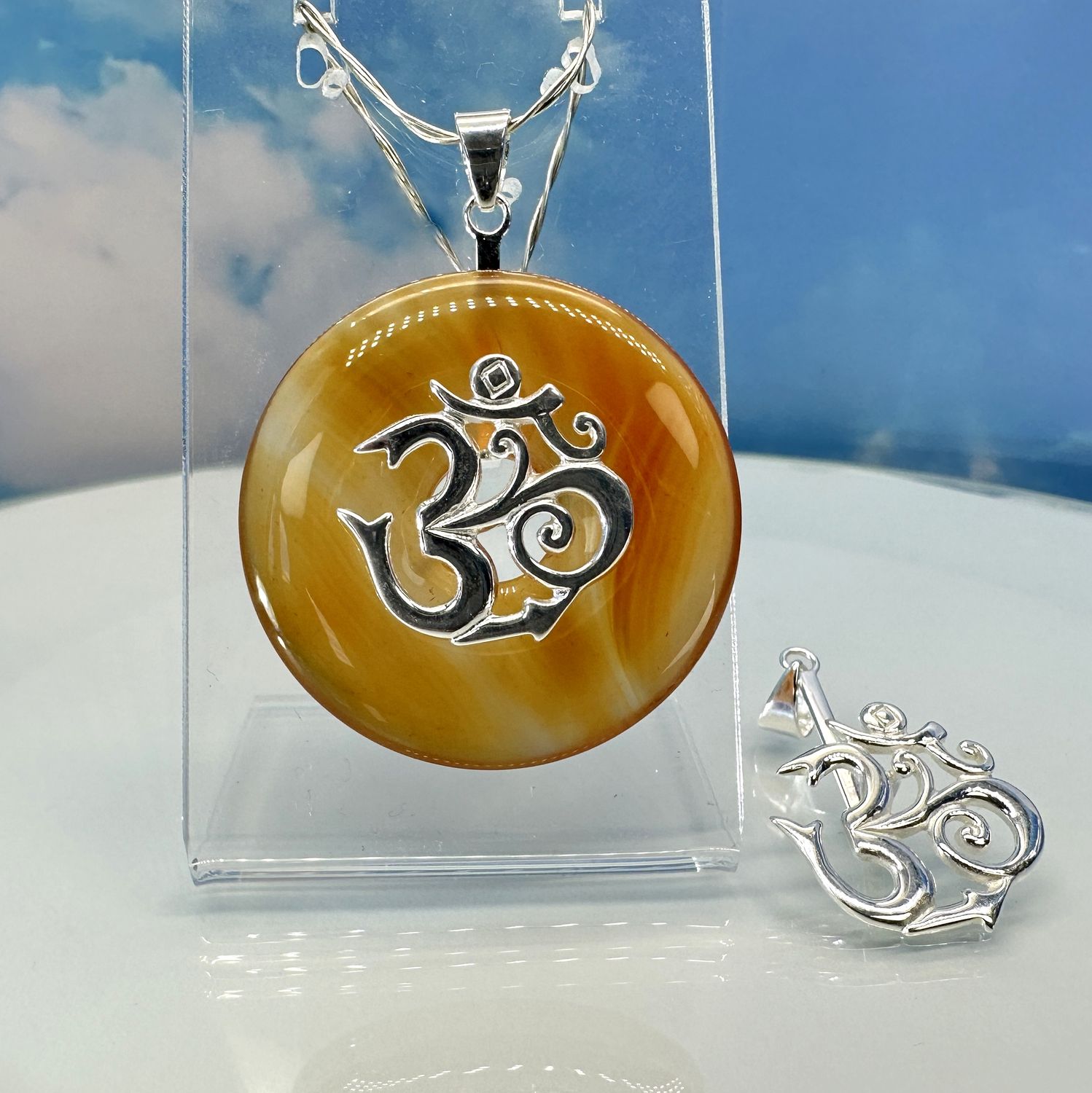 Donut holder Om in silver