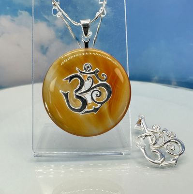 Donut holder Om in silver