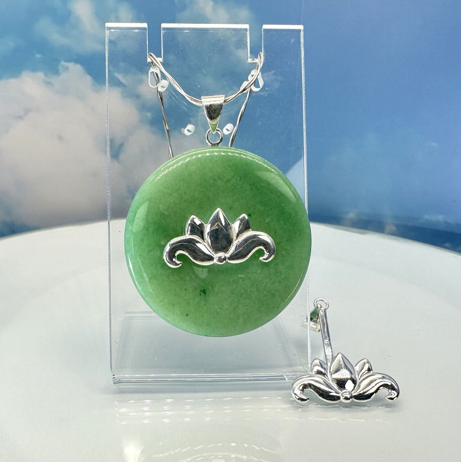 Lotus blossom donut holder silver