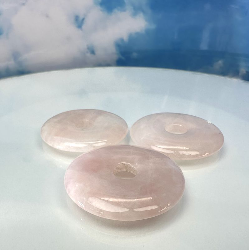 Donut rose quartz