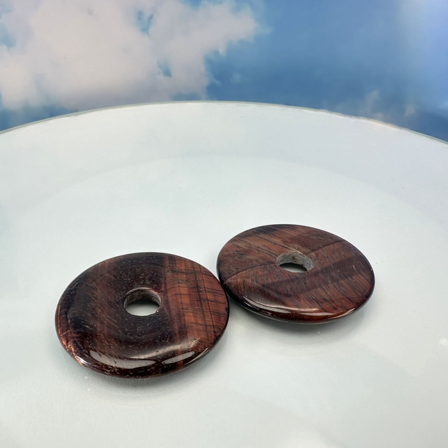 Donut Tiger&#39;s Eye Red