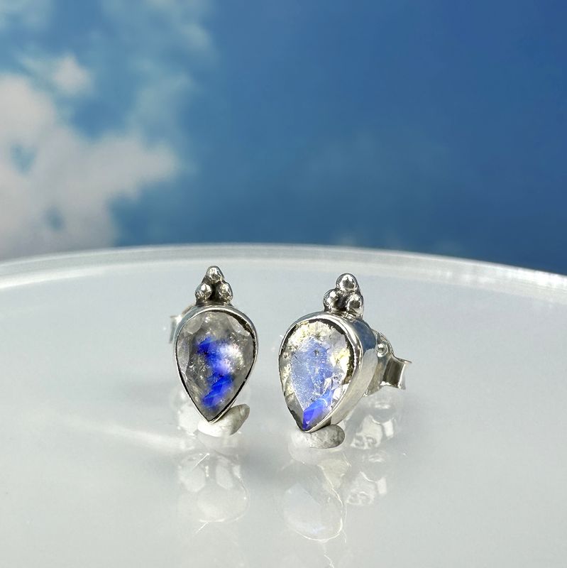 Earrings / Stud Earrings Moonstone -  Rainbowmoonstone 925 Silver