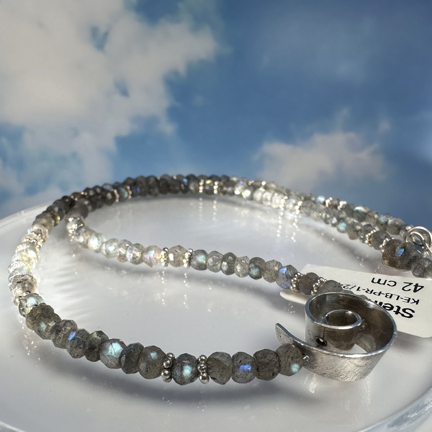 Necklace apatite gold