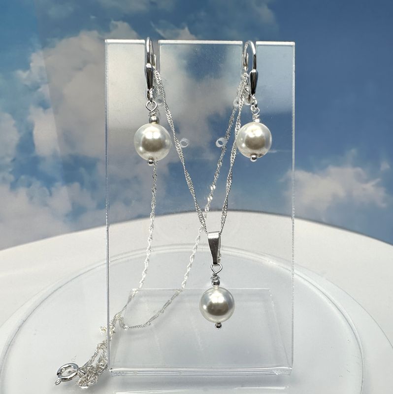 Necklace with pearl pendant, white, example with matching earrings 925 silver