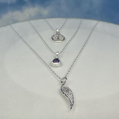 Necklaces with pendants