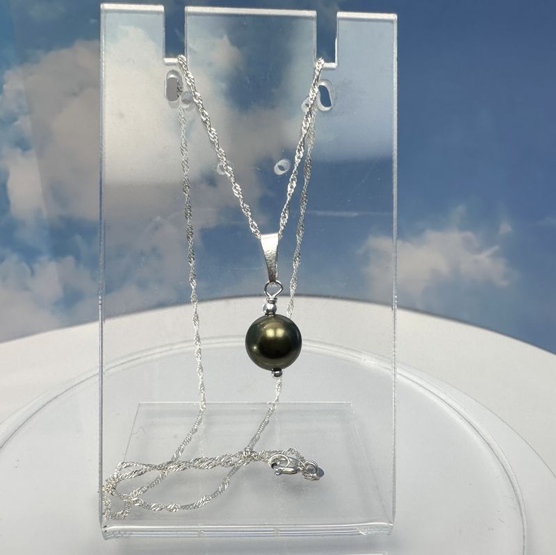Olive-colored pearl necklace with pendant 925 silver