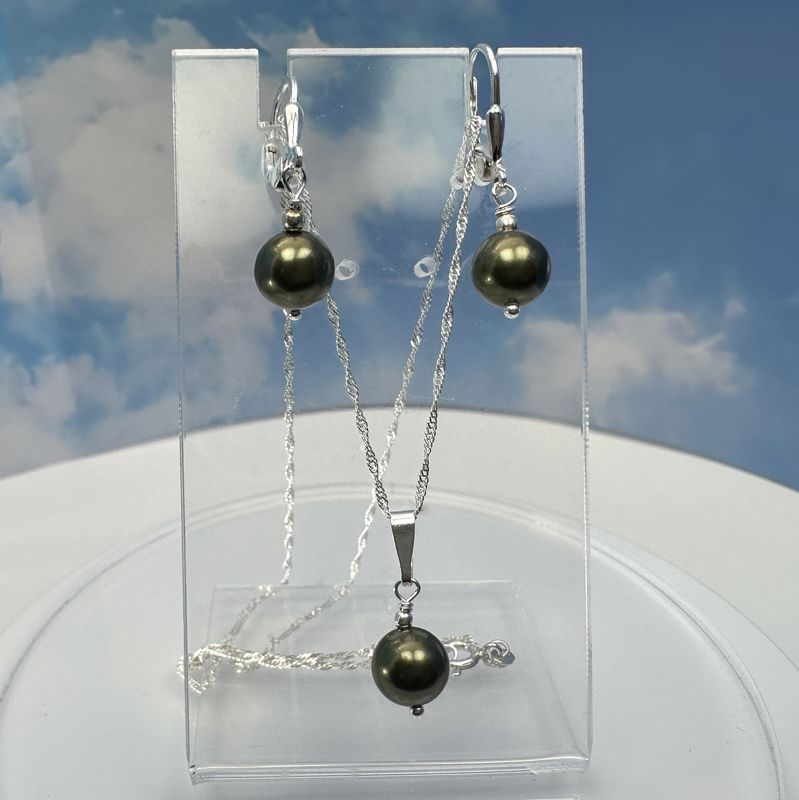 Olive-colored pearl necklace with pendant, example with matching earrings, 925 silver