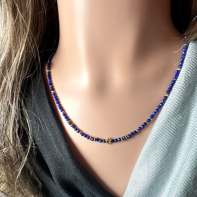 
Necklace made of Lapis Lazuli AAA quality in combination with gold-plated 925 sterling silver.