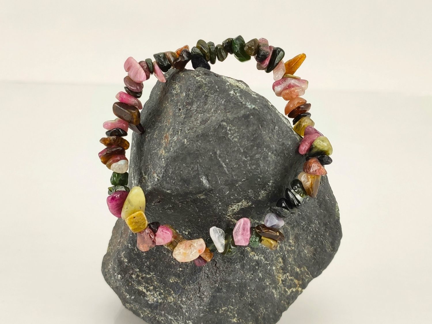 Tourmaline chip bracelet