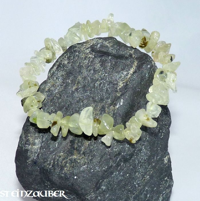 Prehnite chip bracelet