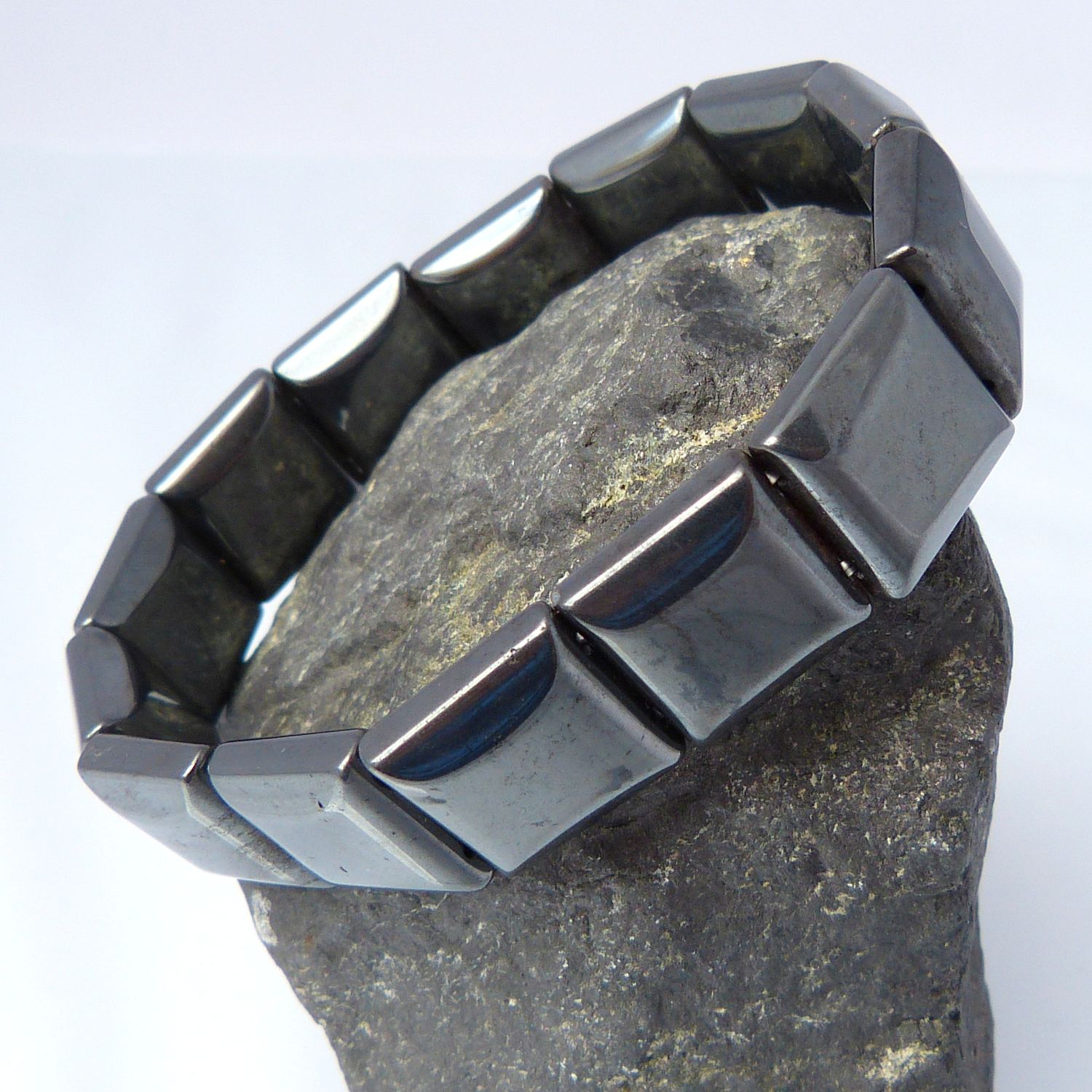 Bracelet made of hematite