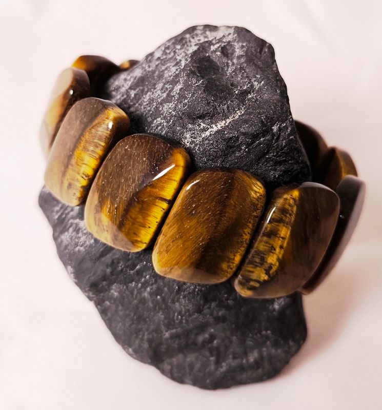 Tiger's eye bracelet