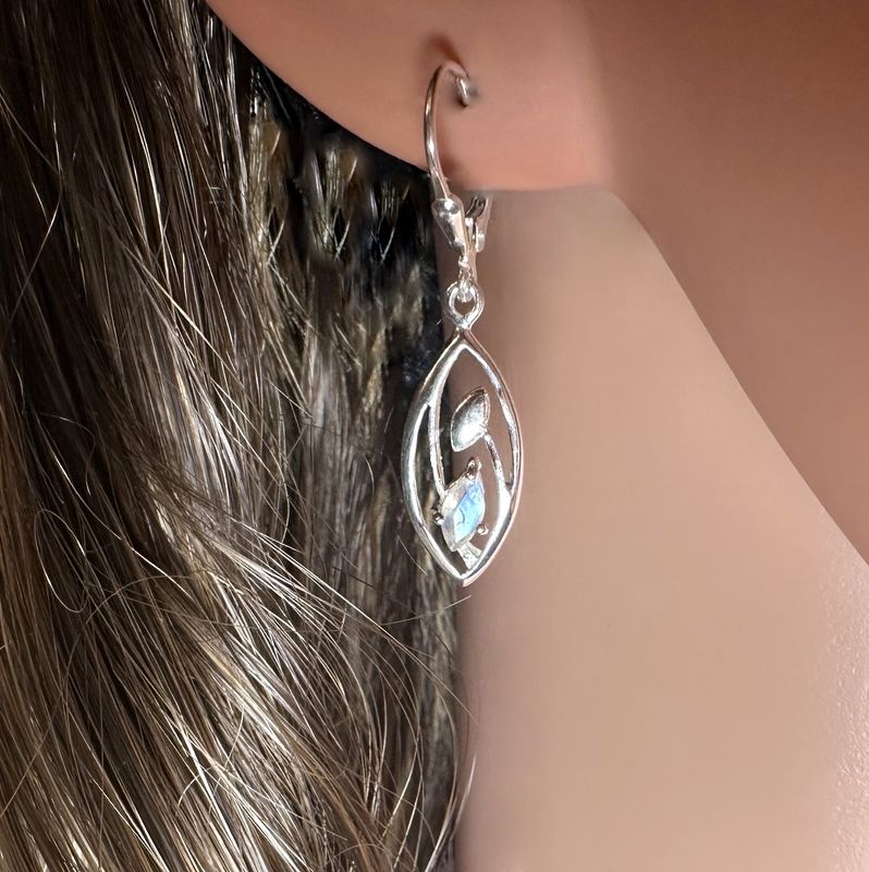 Earrings from real, natural moonstone/rainbowmoonstone in 925 sterling silver