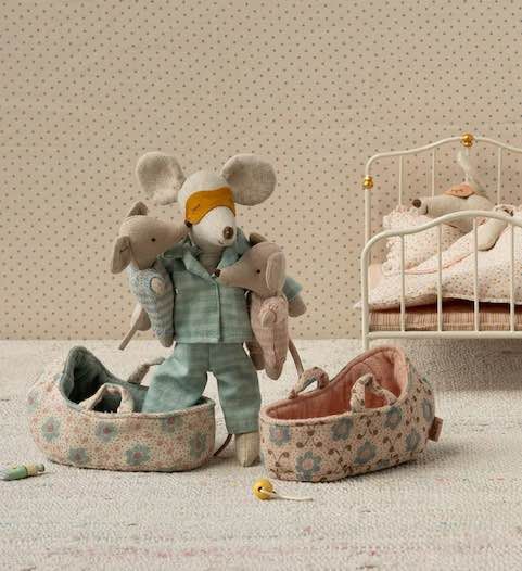 Maileg babymuis in reiswiegje