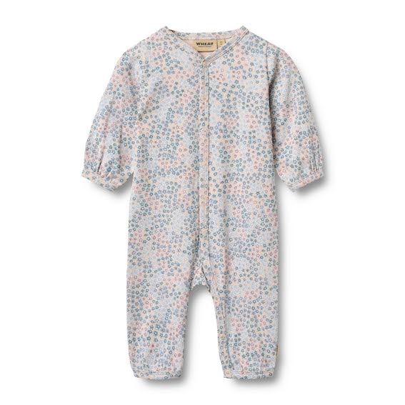 Wheat suit Felizia powder blue flowers S26, Kleur: powder blue flowers, Maat: 56
