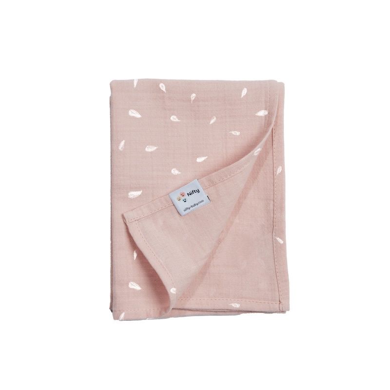 Nifty swaddle met druppelprint blush