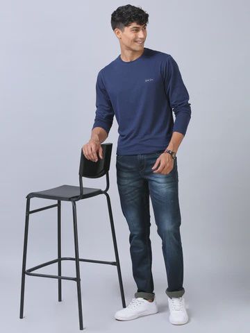 T-Shirt + Jeans Bundle